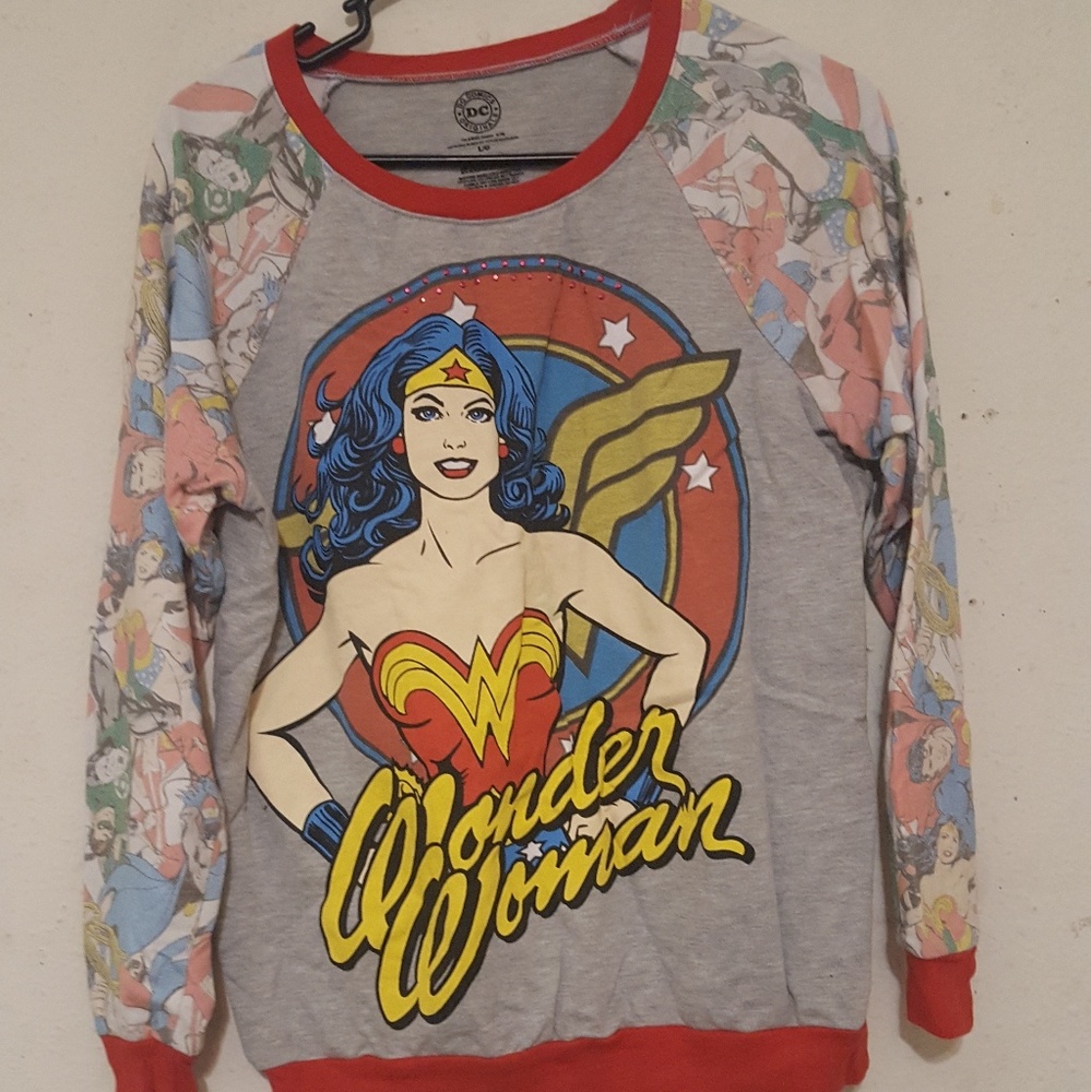 🍭 3 FOR $10 🍭Wonder woman long sleeve shirt